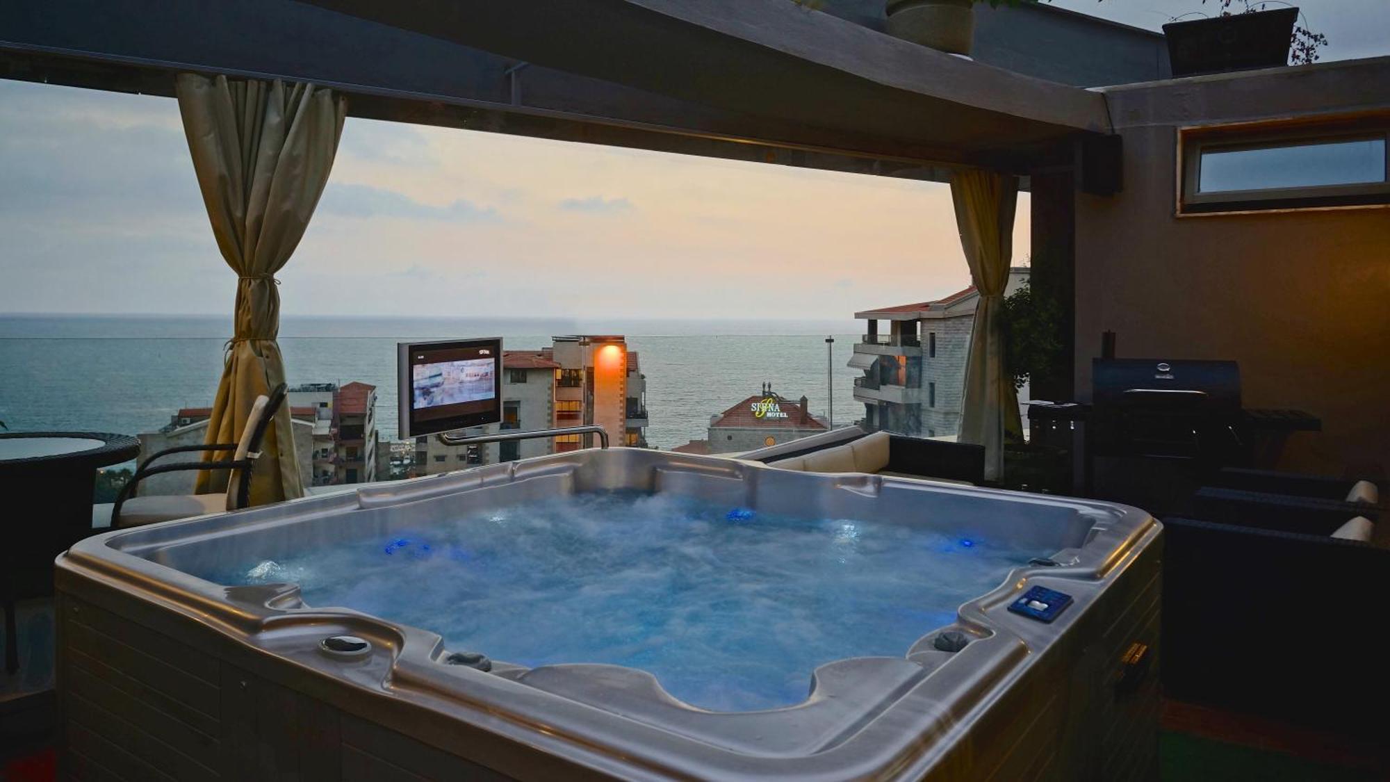 Hotel Xperience Jounieh Esterno foto