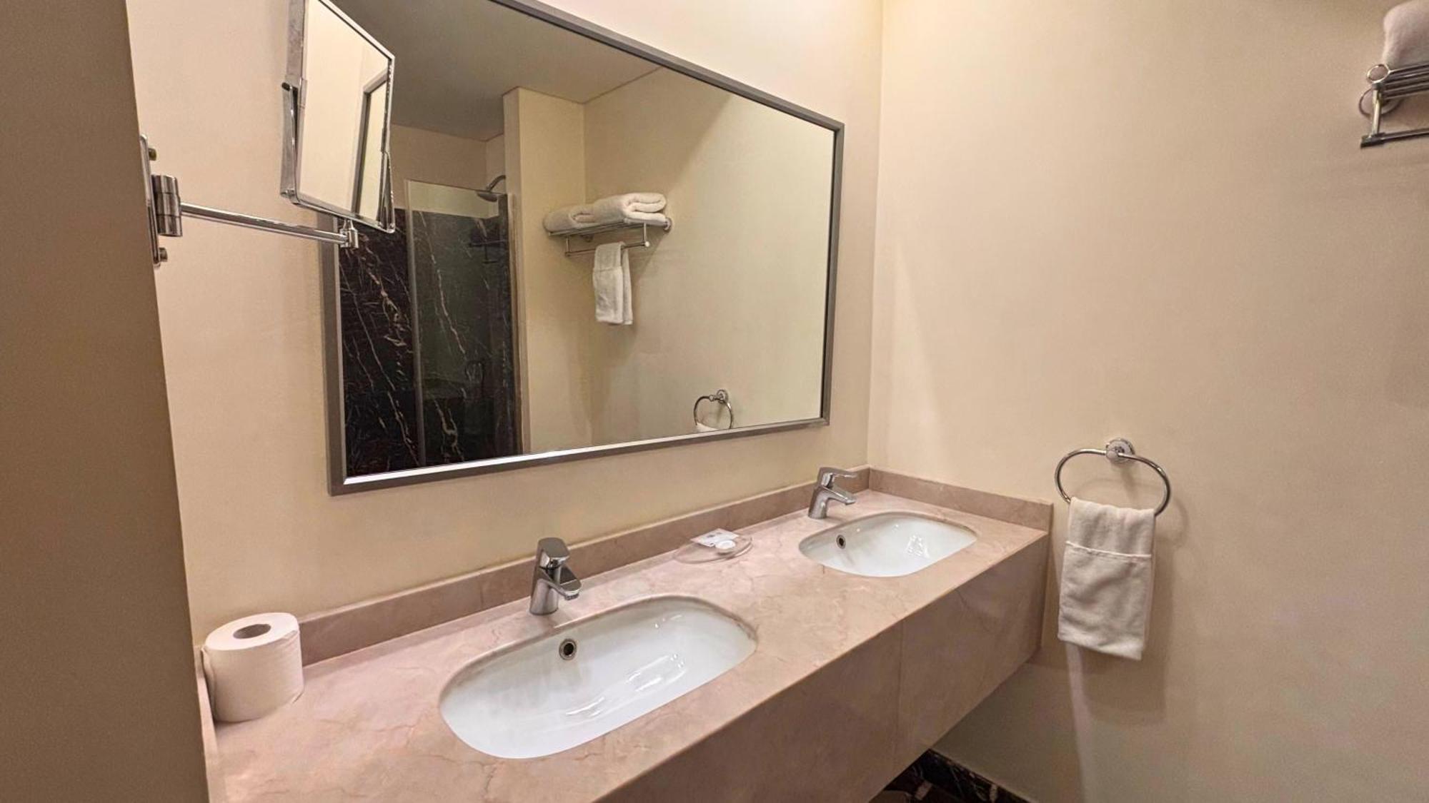 Hotel Xperience Jounieh Esterno foto
