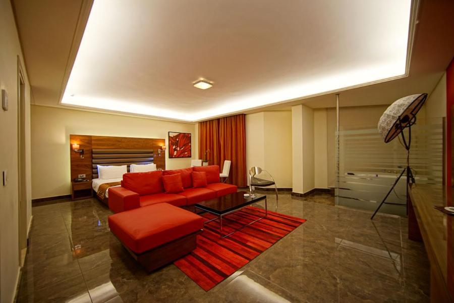 Hotel Xperience Jounieh Esterno foto
