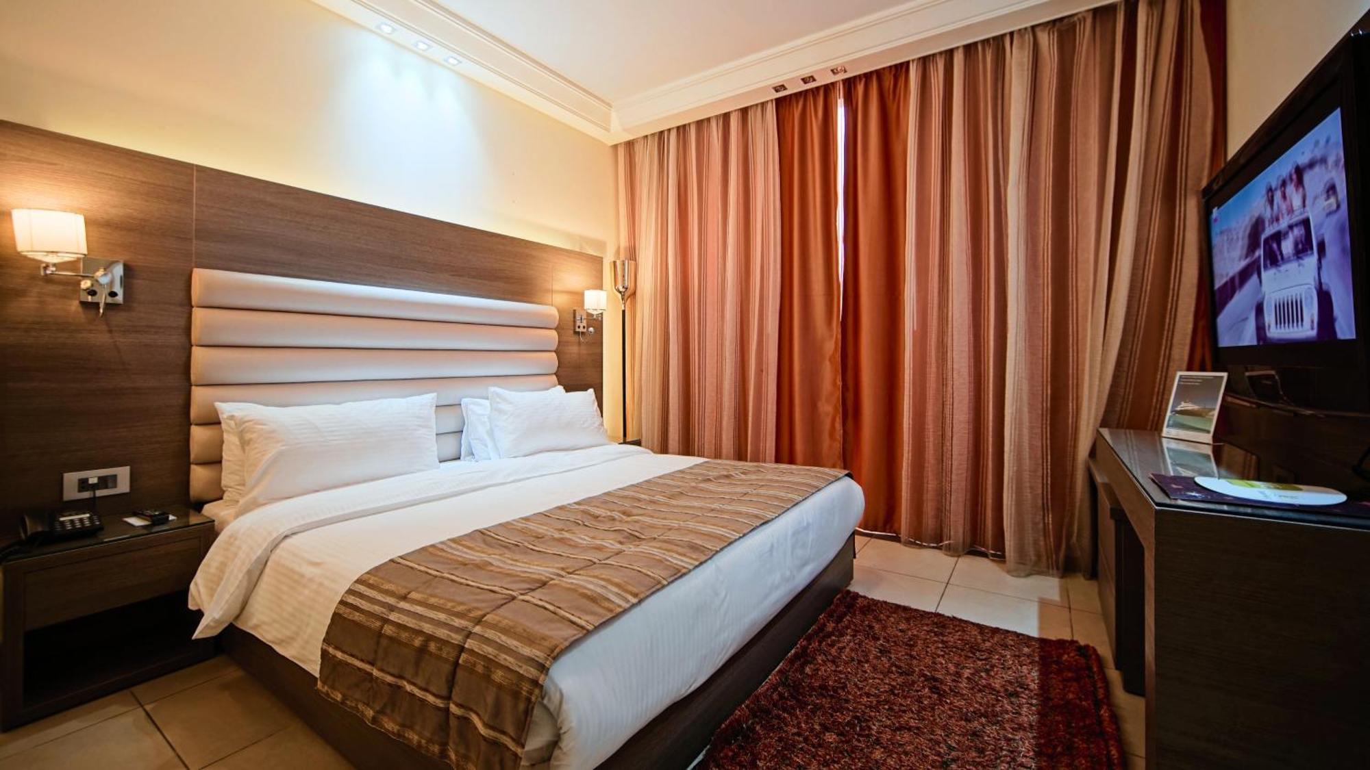 Hotel Xperience Jounieh Esterno foto