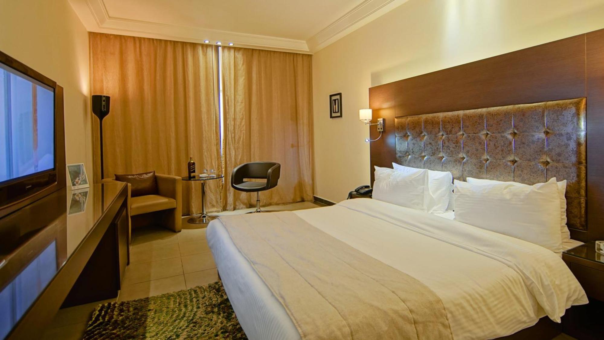 Hotel Xperience Jounieh Esterno foto