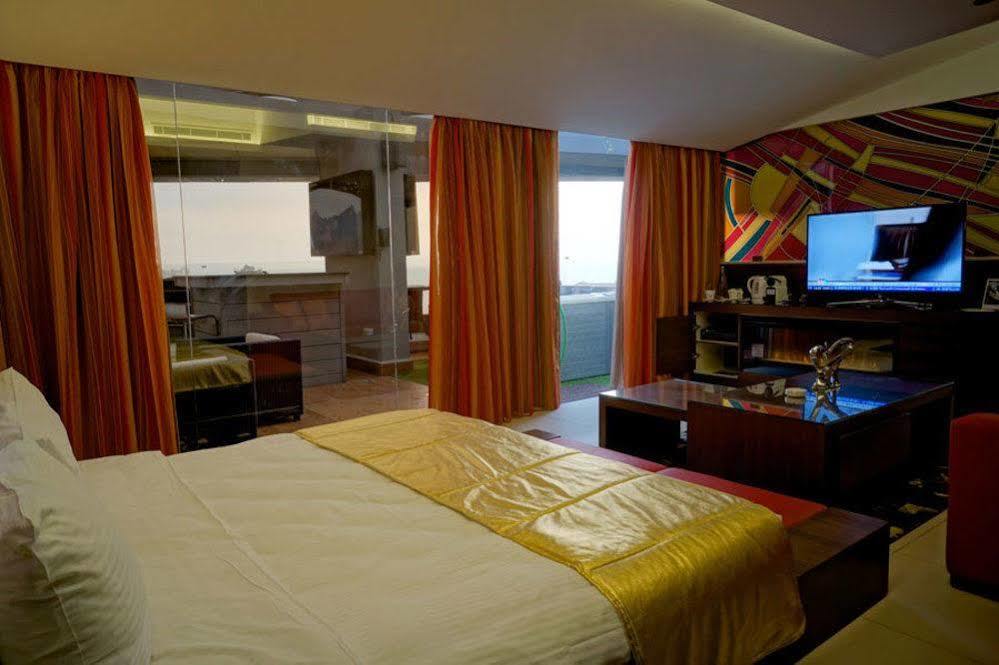 Hotel Xperience Jounieh Esterno foto